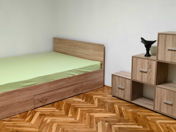 Дава се под наем Едностаен апартамент в София, Връбница 2 - 42 кв.м за 418.71 € - Снимка #1