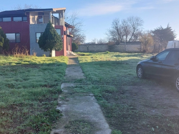 Дава се под наем Къща в Каварна - 80 кв.м за 408.51 € - Снимка #1