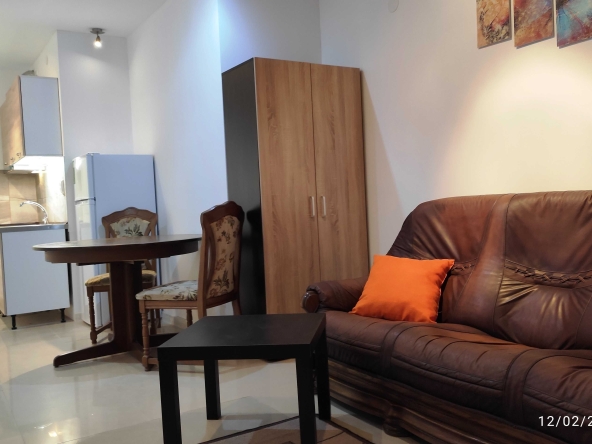 Дава се под наем Двустаен апартамент в София, Павлово - 40 кв.м за 357 € - Снимка #1