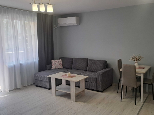 Двустаен апартамент в Пазарджик, Център - 63 кв.м за 1429 €/кв.м - Снимка #1