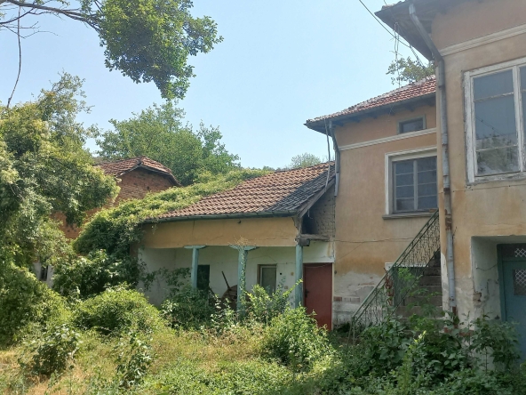 Къща в с. Брест, Област Плевен - 130 кв.м за 175 €/кв.м - Снимка #1