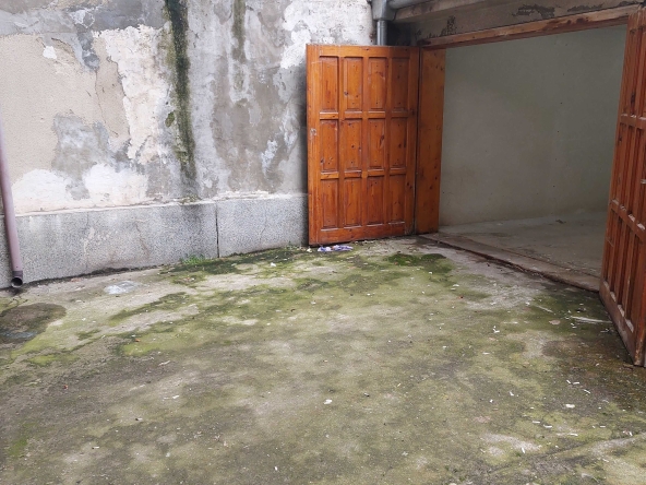 Гараж / Паркомясто в Варна, Център - 14 кв.м за 1548 €/кв.м - Снимка #1