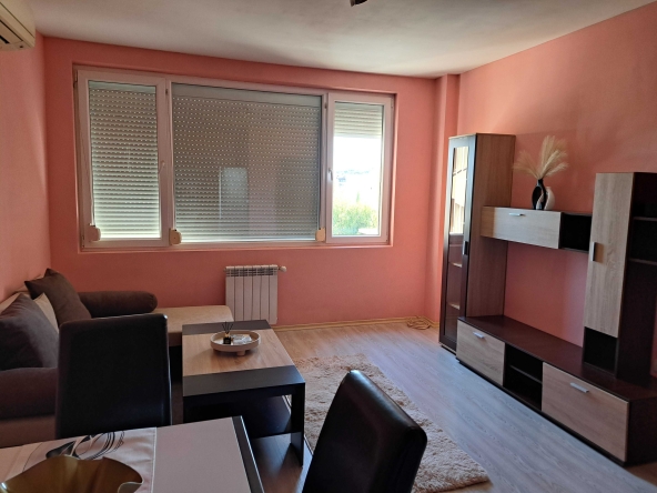 Дава се под наем Двустаен апартамент в София, Люлин 6 - 60 кв.м за 570 € - Снимка #1