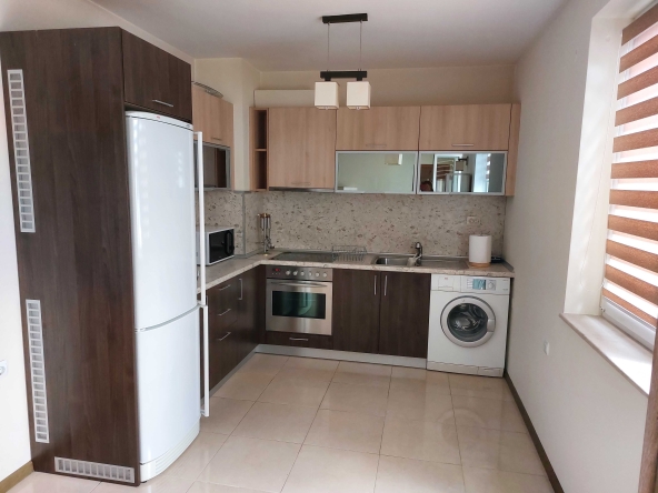 Дава се под наем Двустаен апартамент в Враца, Река Лева - 78 кв.м за 357 € - Снимка #1