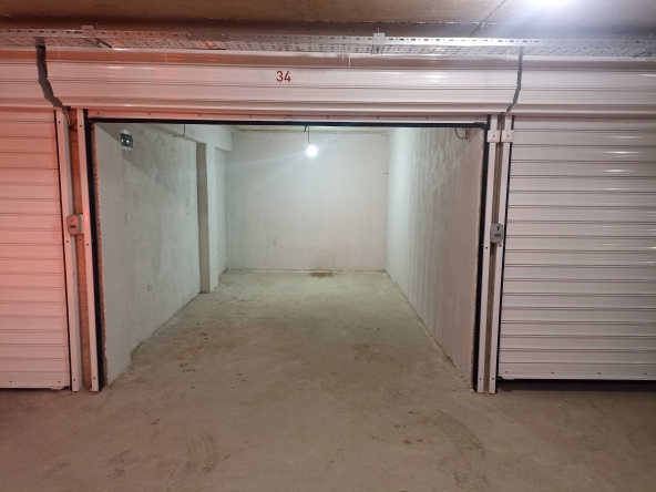 Дава се под наем Гараж / Паркомясто в Пловдив, Съдийски - 16 кв.м за 102 € - Снимка #1