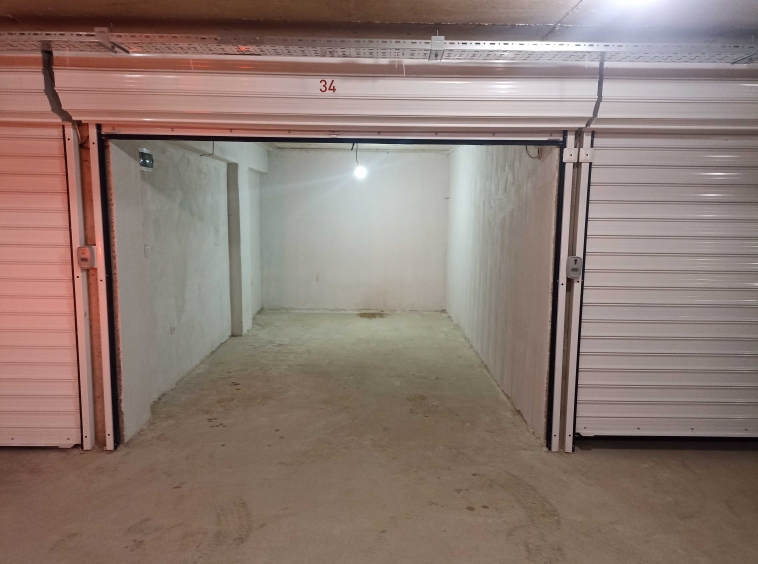 Дава се под наем Гараж / Паркомясто в Пловдив, Съдийски - 16 кв.м за 102 € - Снимка #1
