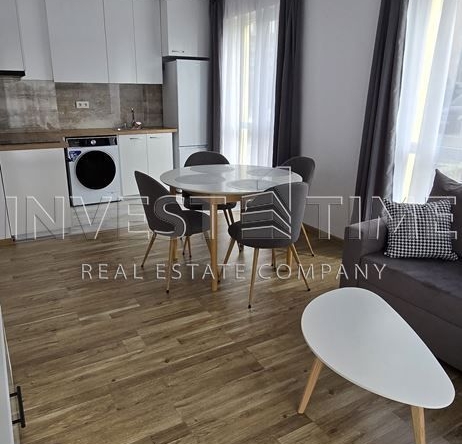 Дава се под наем Двустаен апартамент в Варна, м-т Пчелина - 55 кв.м за 459 € - Снимка #1