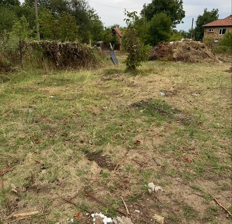 Парцел в Русе, Ялта - 1200 кв.м за 20 €/кв.м - Снимка #1