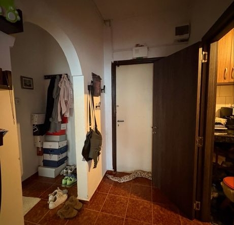 Дава се под наем Двустаен апартамент в София, 7-ми 11-ти километър - 60 кв.м за 612 € - Снимка #1