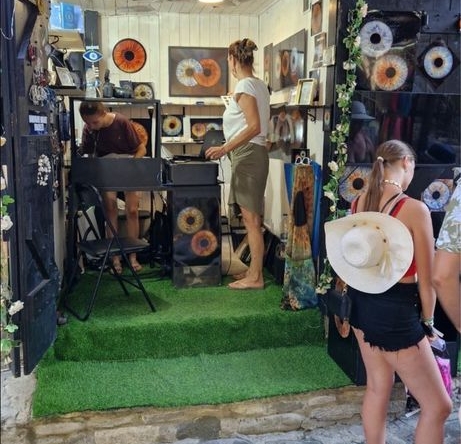 Дава се под наем Магазин в Несебър - 20 кв.м за 2040 € - Снимка #1