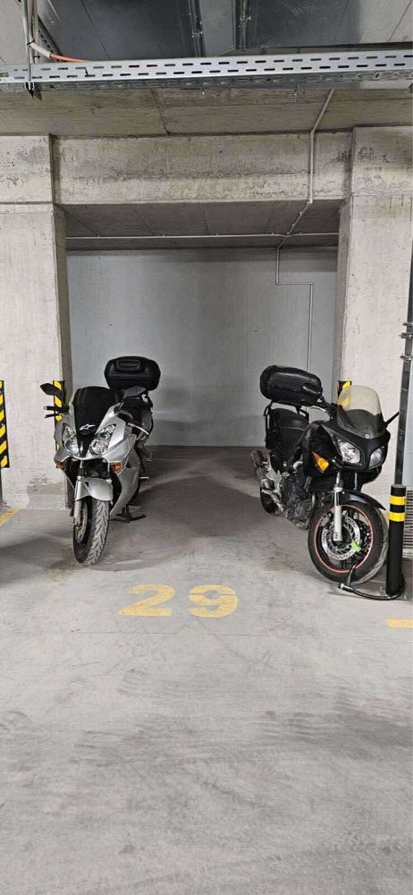 Дава се под наем Гараж / Паркомясто в София, 7-ми 11-ти километър - 12 кв.м за 102 € - Снимка #1