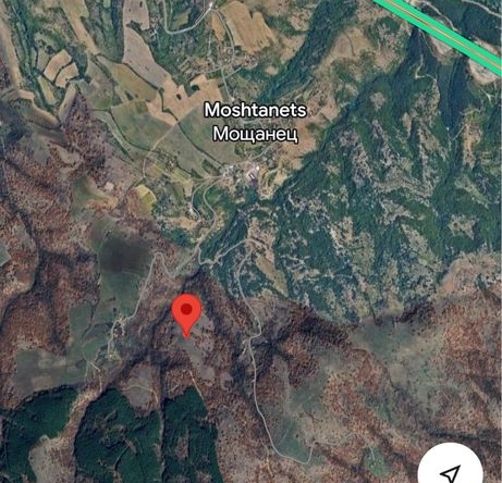 Земеделски имот в с. Мощанец, Област Благоевград -  кв.м за 595 €/дка - Снимка #1