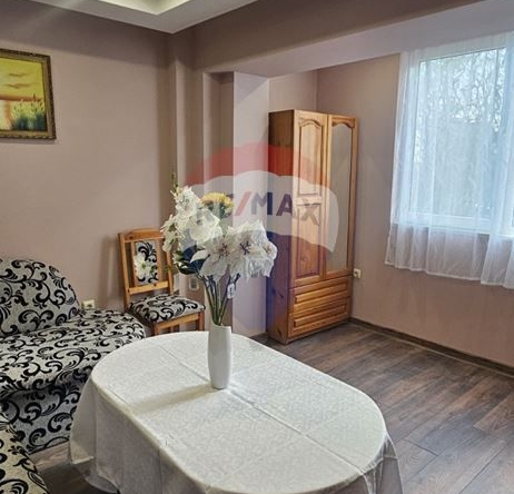 Дава се под наем Двустаен апартамент в Варна, Владислав Варненчик - 48 кв.м за 382.5 € - Снимка #1