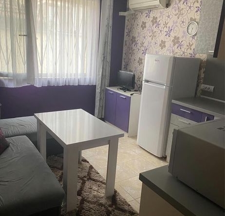 Дава се под наем Двустаен апартамент в Варна, Автогара - 40 кв.м за 306 € - Снимка #1