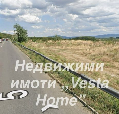 Парцел в Казанлък - 3000 кв.м за 17 €/кв.м - Снимка #1