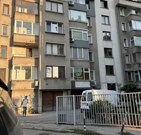 Двустаен апартамент в София, Оборище - 83 кв.м за 2085 €/кв.м - Снимка #1