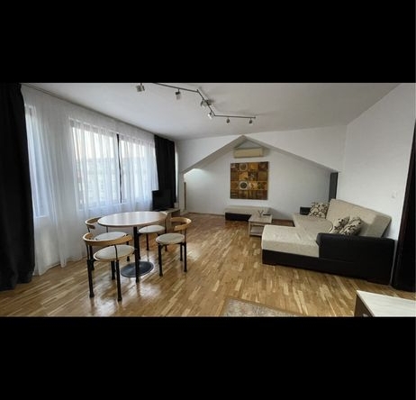 Дава се под наем Двустаен апартамент в Варна, Център - 65 кв.м за 680 € - Снимка #1