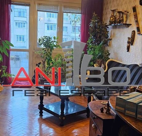 Тристаен апартамент в София, Бъкстон - 79 кв.м за 2127 €/кв.м - Снимка #1