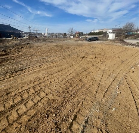 Парцел в Шумен, Боян Българанов 1 - 2212 кв.м за 120 €/кв.м - Снимка #1