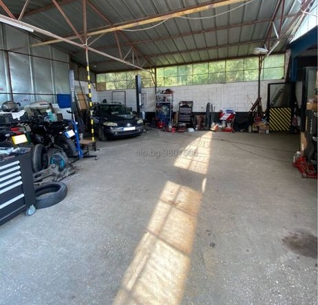 Дава се под наем Промишлена сграда в Варна, Възраждане 1 - 135 кв.м за 765 € - Снимка #1