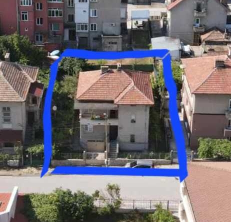 Къща в Горна Оряховица - 316 кв.м за 1330 €/кв.м - Снимка #1