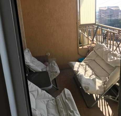 Дава се под наем Двустаен апартамент в Бургас, Меден рудник - зона А - 60 кв.м за 175 € - Снимка #1