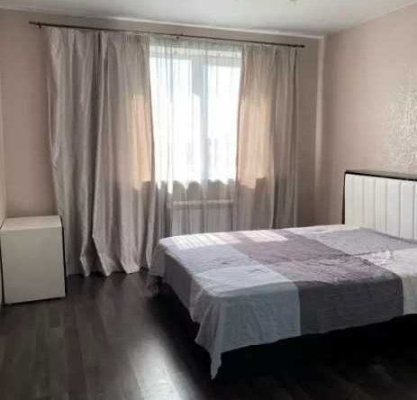 Дава се под наем Двустаен апартамент в Пловдив, Каменица 2 - 80 кв.м за 285.6 € - Снимка #1