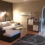 Дава се под наем Етаж от къща в Варна, Бриз - 200 кв.м за 1146.99 € - Снимка #1