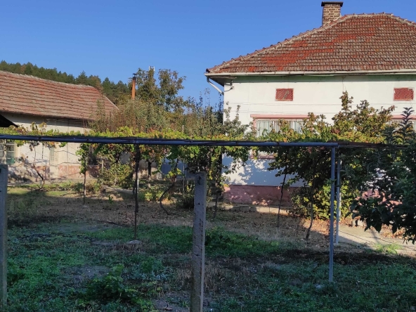 Къща в София, Люлин - център - 100 кв.м за 281 €/кв.м - Снимка #1