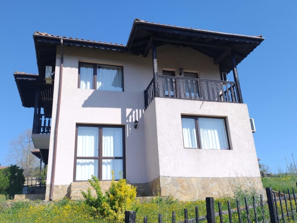 Къща в с. Църква, Област Добрич - 122 кв.м за 397 €/кв.м - Снимка #1