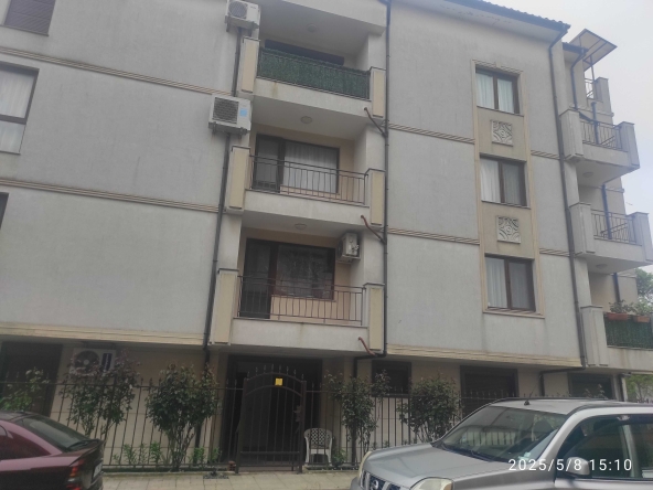 Тристаен апартамент в Царево - 112 кв.м за 1429 €/кв.м - Снимка #1