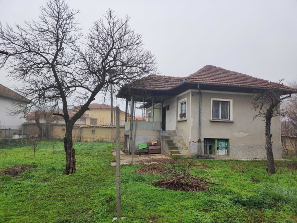 Къща в с. Ресен, Област Велико Търново - 80 кв.м за 262 €/кв.м - Снимка #1