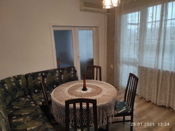 Дава се под наем Тристаен апартамент в Варна, Колхозен пазар - 90 кв.м за 459 € - Снимка #1