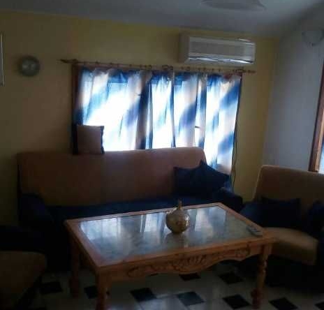 Дава се под наем Двустаен апартамент в Бургас, Лазур - 70 кв.м за 350 € - Снимка #1