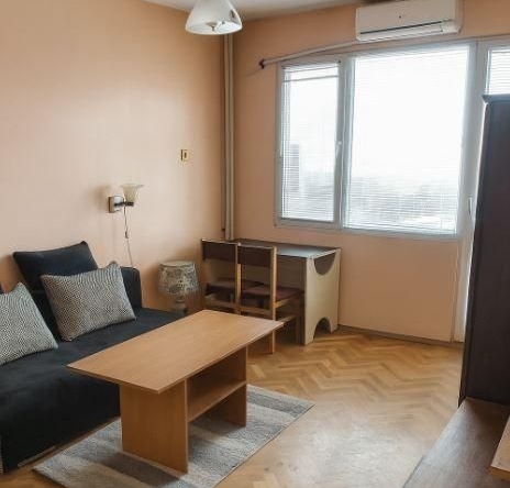 Дава се под наем Двустаен апартамент в Варна, Изгрев - 45 кв.м за 300 € - Снимка #1