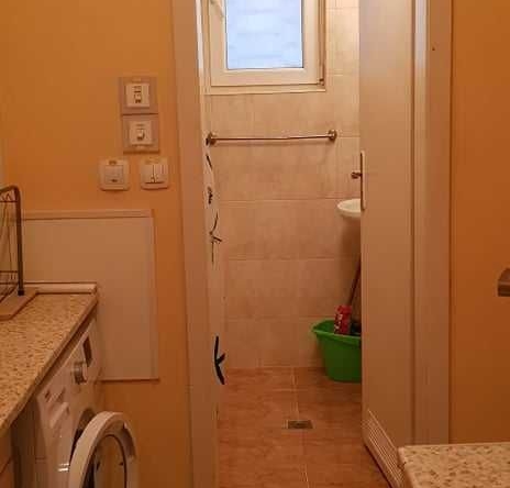 Дава се под наем Тристаен апартамент в Пловдив, Тракия - 82 кв.м за 326.4 € - Снимка #1