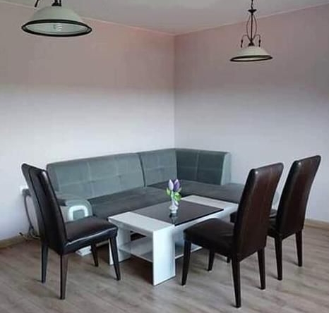 Дава се под наем Тристаен апартамент в Пловдив, Прослав - 113 кв.м за 475 € - Снимка #1