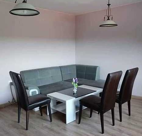 Дава се под наем Тристаен апартамент в Пловдив, Прослав - 115 кв.м за 475 € - Снимка #1