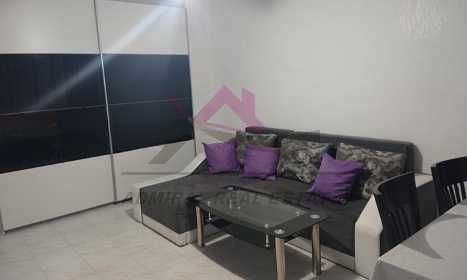 Дава се под наем Двустаен апартамент в Варна, Трошево - 42 кв.м за 398.82 € - Снимка #1