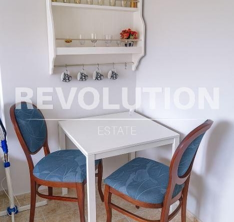 Дава се под наем Едностаен апартамент в Варна, ВИНС - 30 кв.м за 225 € - Снимка #1