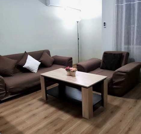 Дава се под наем Двустаен апартамент в Пловдив, Съдийски - 70 кв.м за 375 € - Снимка #1