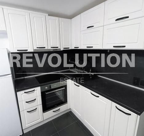 Дава се под наем Двустаен апартамент в Варна, Окръжна болница - 48 кв.м за 400 € - Снимка #1