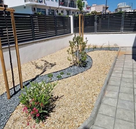 Двустаен апартамент в Бургас, Център - 58 кв.м за 1199 €/кв.м - Снимка #1