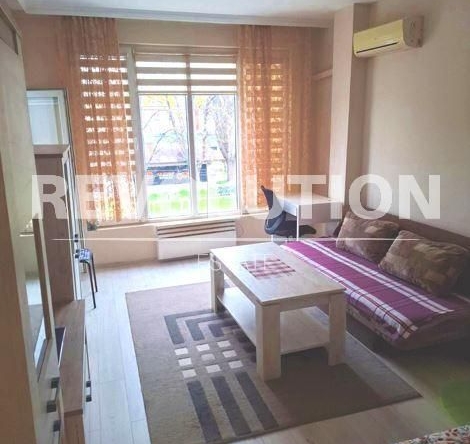 Дава се под наем Тристаен апартамент в Варна, ЖП Гара - 80 кв.м за 550 € - Снимка #1