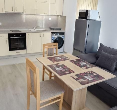 Дава се под наем Двустаен апартамент в Варна, Зимно кино Тракия - 60 кв.м за 550 € - Снимка #1