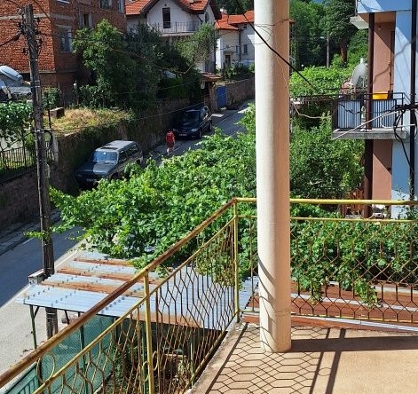 Къща в Вършец - 250 кв.м за 296 €/кв.м - Снимка #1