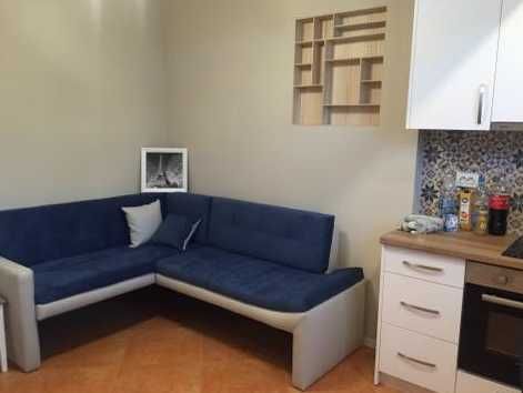 Дава се под наем Тристаен апартамент в Пловдив, Старият град - 87 кв.м за 382.5 € - Снимка #1