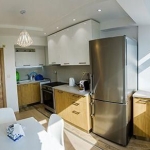 Дава се под наем Четиристаен апартамент в Пловдив, Център - 90 кв.м за 590 € - Снимка #1