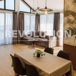 Дава се под наем Четиристаен апартамент в к.к. Св.Св. Константин и Елена - 100 кв.м за 1097.01 € - Снимка #1