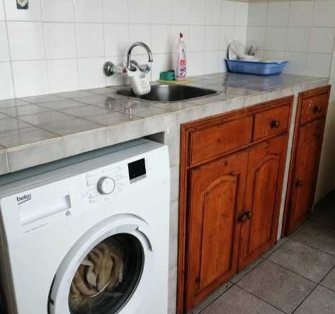 Дава се под наем Двустаен апартамент в Бургас, Меден рудник - зона А - 65 кв.м за 150 € - Снимка #1